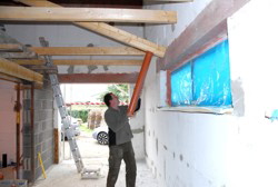 Weis sich zu helfen . . .