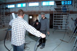 . . . wir geben aber nichts ab, gell Winni? . . .