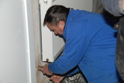 Etwas ziehen und dr�cken dann passt es schon . . .