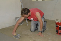 Volker hat einen Alten Spachtel. Ergibt aber ein sch�nes Muster.