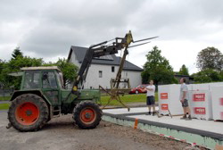 Guck dir das mal an, so ein sch�ner Bitburgerzapfanlagenkrahn . . .