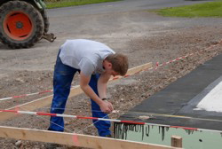 Friesen zoo, Kr�misch zoo, mir mosse sehn, dat mir f�edich w�re . . . 