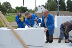 Geht wie am Schn�rchen.