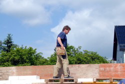 . . . h�tt ich besser an dr Schalung  je�rbet . . . 