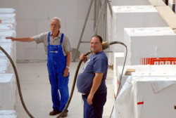 . . . das ist mein neuer Kat . . .