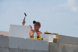 . . . und dann hau ich mit dem H�mmerchen  . . .