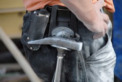 . . . am Arsch h�ngt der Hammer . . .