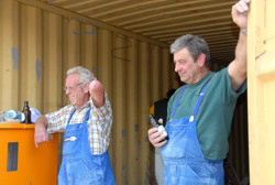 . . . meine Kumpels trinken schon ihr Feierabendbier.