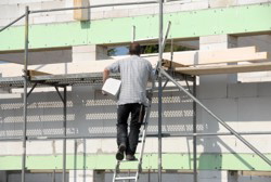 . . . und dann auch noch hochschleppen . . .