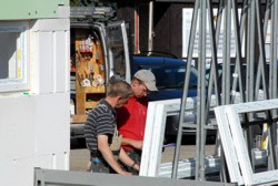 Na, welches Fenster kommt wohin? Alle sehen gleich wei� aus . . .