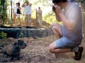 Oscar posiert f�r den Zeitungsreporter (Foto : Autor)