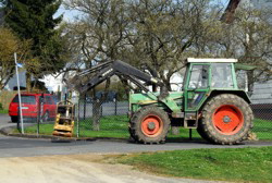 L. hat eine R�ttelplatte organisiert.